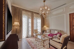 Chambre Deluxe, 1 très grand lit (Royal Villa)