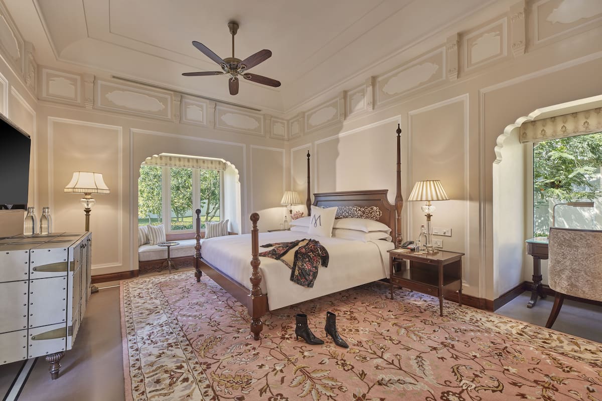 Habitación Deluxe, 1 cama King size (Premium Villa) | Ropa de cama de alta calidad, camas con efecto memoria y minibar