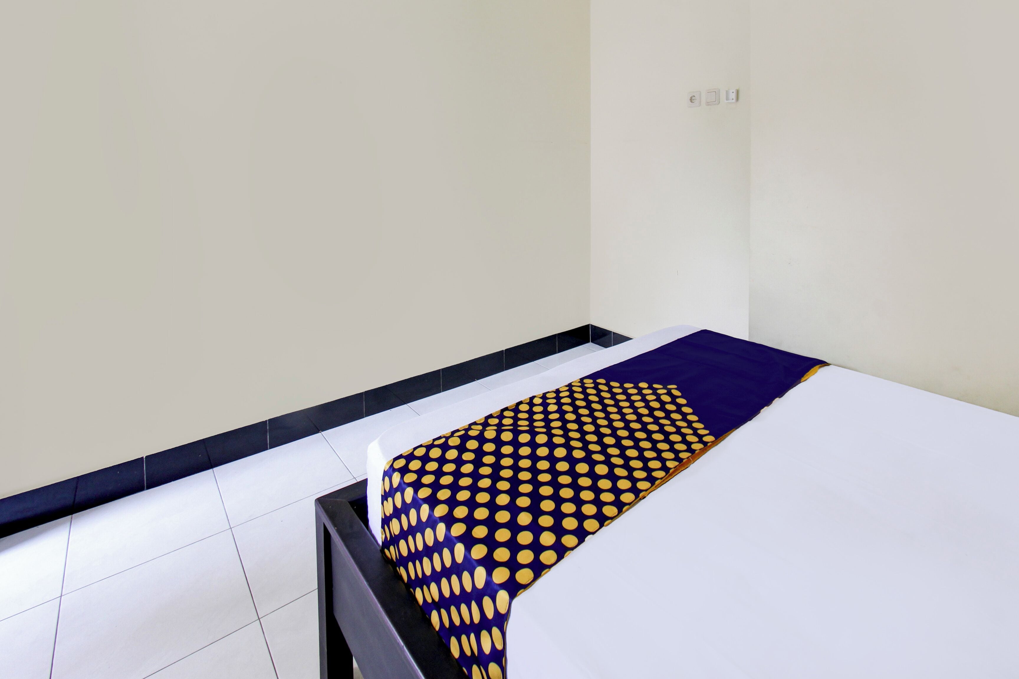Standard Double Room | Desk, free WiFi, bed sheets