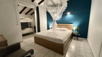 Family Villa | 5 bedrooms, bed sheets
