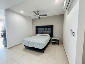 Strykejern/-brett, wi-fi og sengetøy