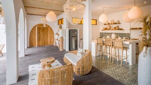 Villa, 3 slaapkamers, roken, privézwembad | Bar (ter plaatse)