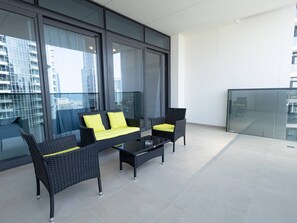 Balcony - Mh- Act - Burj View 3bhk-ref4001 (Dubai)
