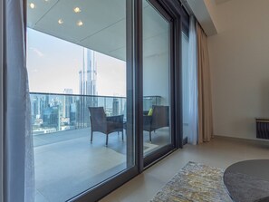 Apartment, 3 Bedrooms | Balcony - Mh- Act - Burj View 3bhk-ref4001 (Dubai)