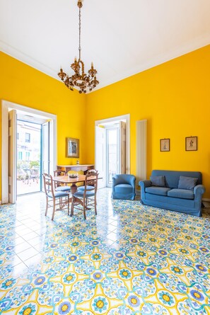 Apartment - Charming House With Terrace at Historical Center (Naples)