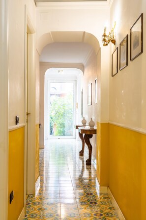 Apartment - Charming House With Terrace at Historical Center (Naples)