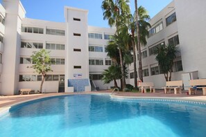 A heated pool - Apartamento Frentemar 1 by Costa CarpeDiem (Calpe)