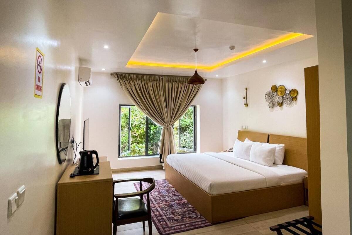 Executive Room | In-room safe, desk, free WiFi