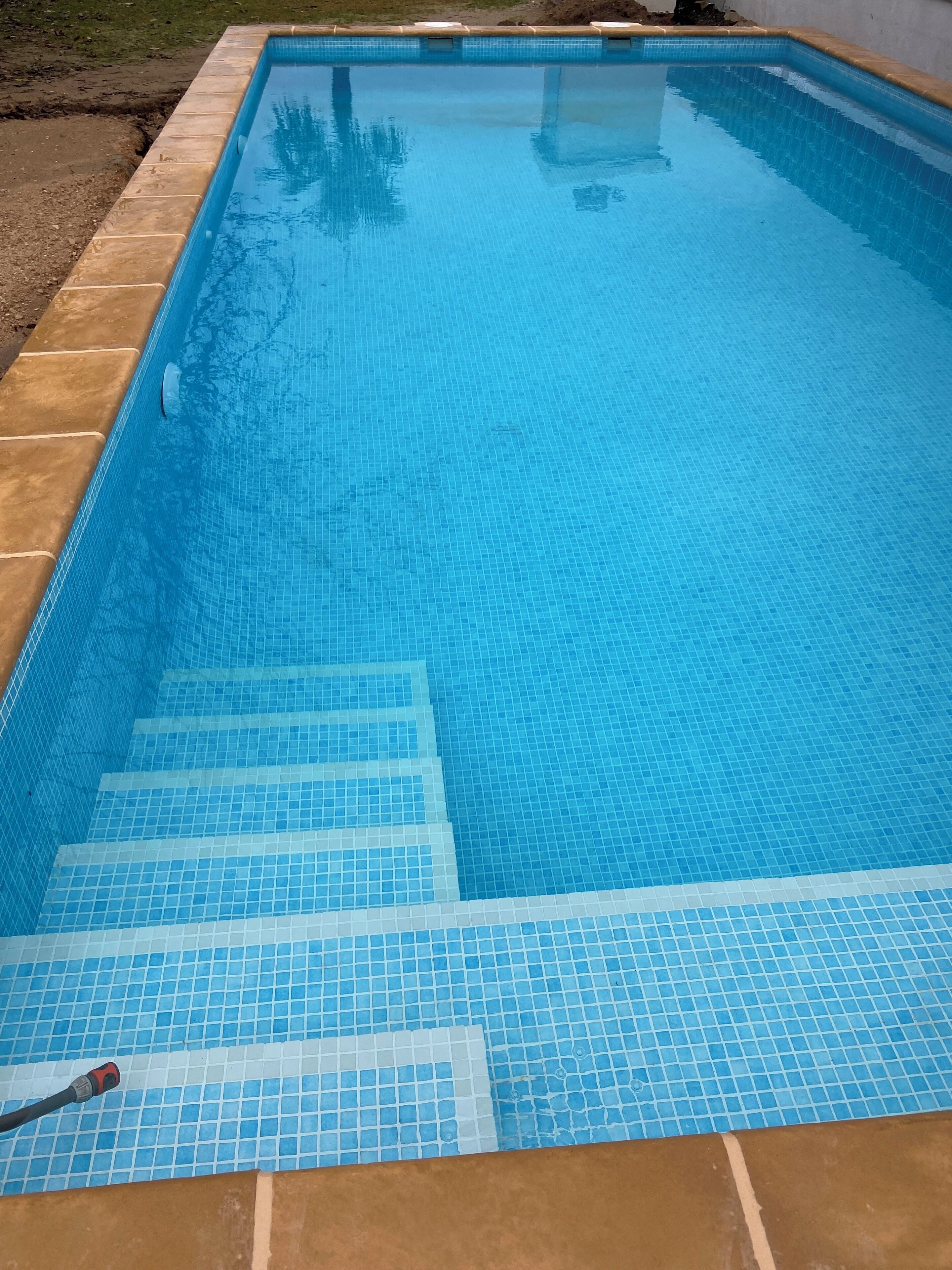 Piscina externa, piscina aquecida