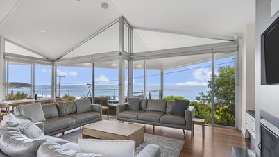 A Beachside Getaway 13 by HolidayCo.