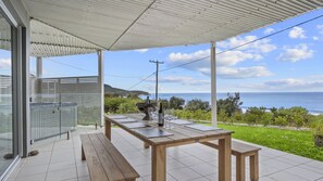 Outdoor dining - A Beachside Getaway 13 by HolidayCo. (KILLCARE)