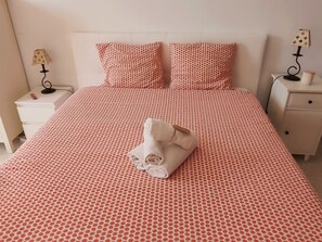 2 Schlafzimmer, Bügeleisen/Bügelbrett, Internetzugang, Bettwäsche