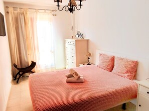 2 bedrooms, iron/ironing board, Internet, bed sheets - CM 2 bd near the sea (El Médano)