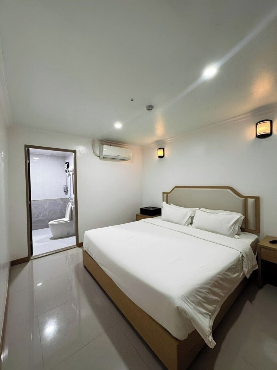 Standard Room, 2 Bedrooms | Egyptian cotton sheets, premium bedding, down duvets, minibar