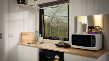 Fridge, microwave, stovetop, toaster