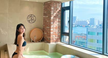Poolvilla in middle of city with a Busan Port view and Private Pool in room