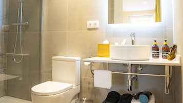 Double Room (Interior) | Bathroom