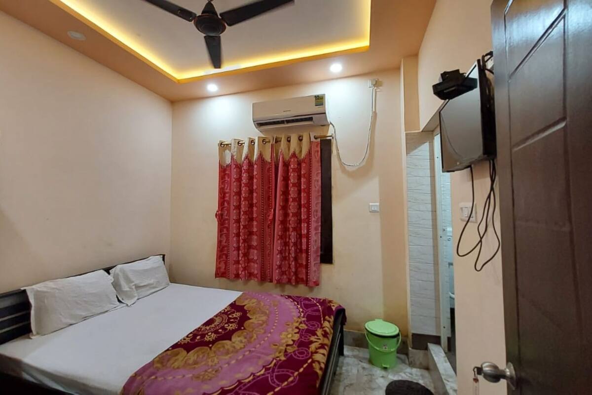Deluxe Double Room, City View | Soundproofing, WiFi (free)