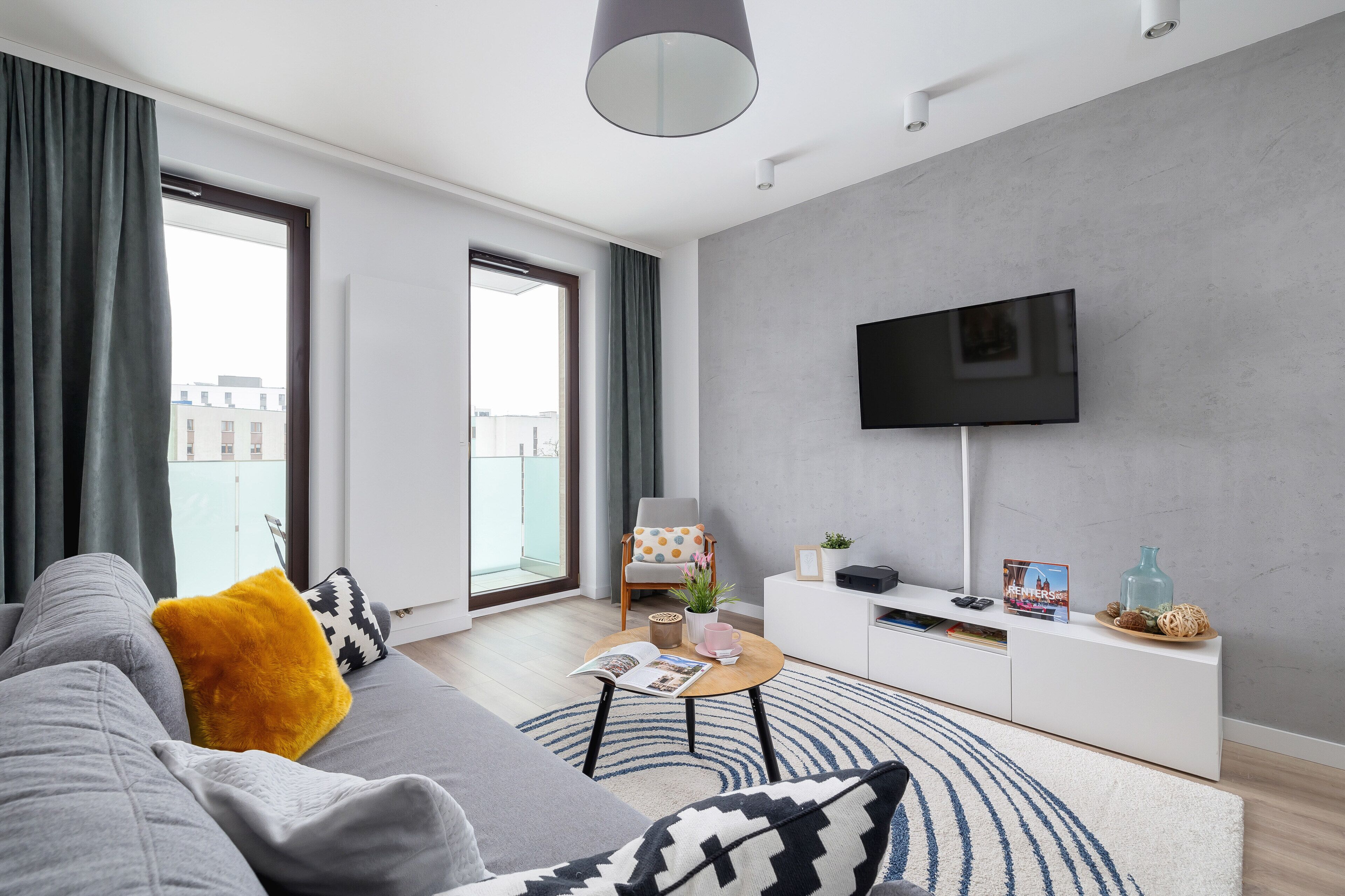 Căn hộ, 1 phòng ngủ, ban công | Phòng khách