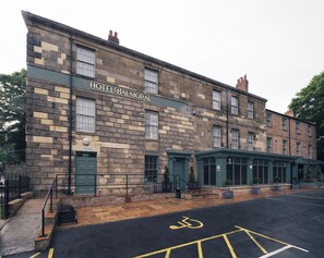 Exterior - Hotel Balmoral (Newcastle-upon-Tyne)