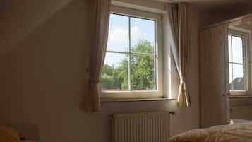 2 bedrooms, free WiFi