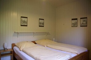 2 bedrooms, free WiFi - 5 person vacation home with two toilets in second row to the dike in Otterndorf (Otterndorf)