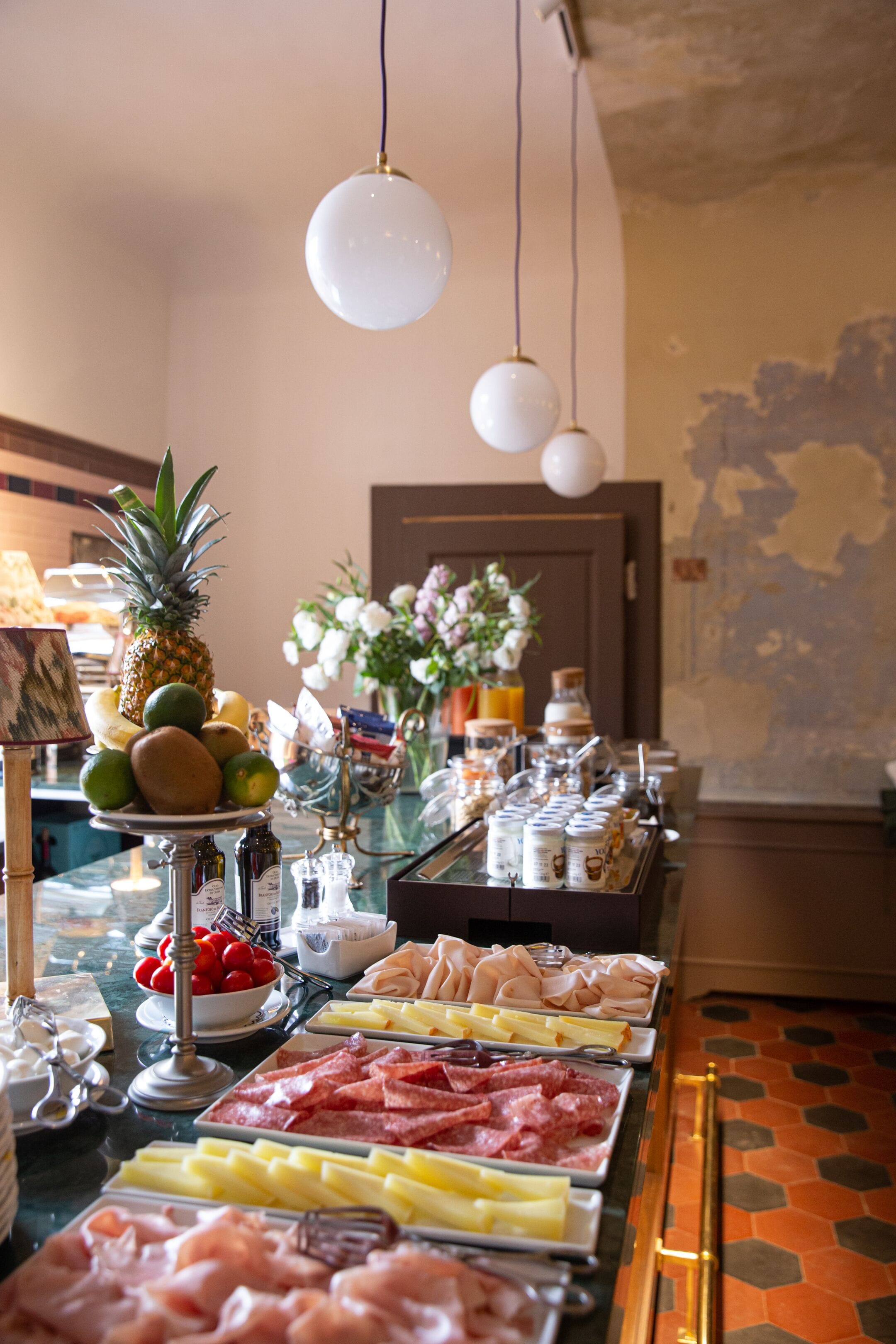 Tägliches inbegriffenes Frühstücksbuffet