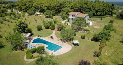 Olivos Villa nestled in 18 acres of private land offers luxury and relaxation