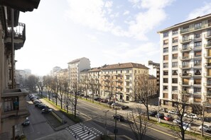 Balcony - Re Umberto Luxury Apartment - City Center - Private Parking (Torino)
