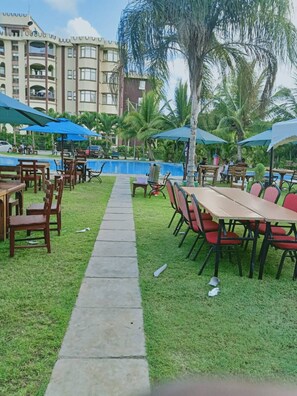 Exterior - Lux Suites Sunset Holiday Apartments (Mombasa)