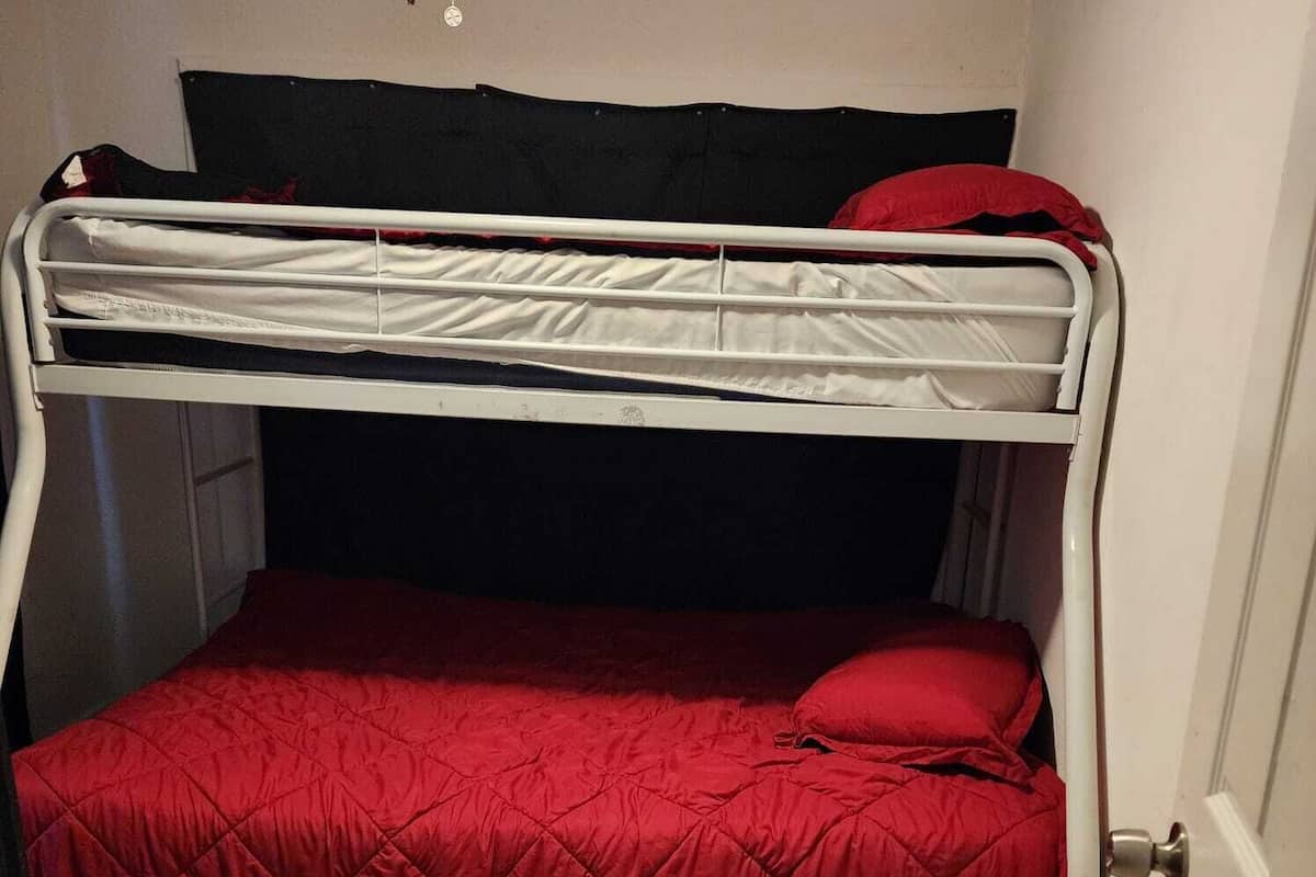 Habitación | 2 dormitorios, espacio para trabajar con un portátil, wifi gratis