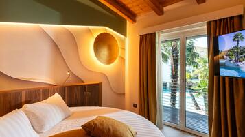 Premium Suite | Minibar, in-room safe, soundproofing, free WiFi