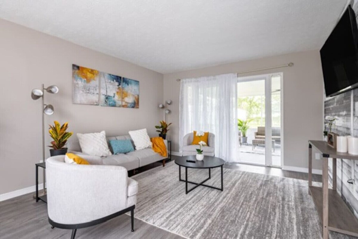 Unwind Cottage | Furnished 3BR | Pet-Friendly | Midterm Rental | Yard + Patio