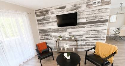 Unwind Cottage | Furnished 3BR | Pet-Friendly | Midterm Rental | Yard + Patio