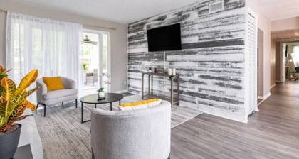 Unwind Cottage | Furnished 3BR | Pet-Friendly | Midterm Rental |  Yard + Patio