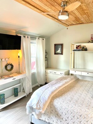 1 slaapkamer, een bureau, gratis wifi, beddengoed