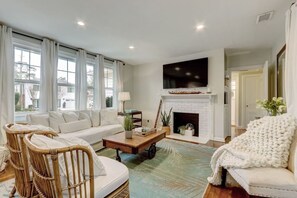 Smart TV, fireplace, books