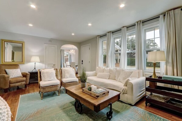 Smart TV, fireplace, books