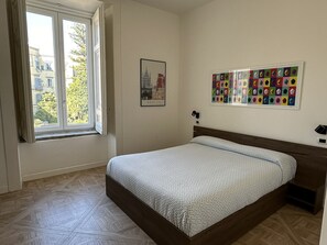 2 chambres, bureau, lit parapluie, Wi-Fi gratuit