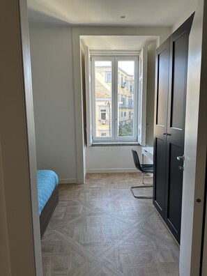 2 chambres, bureau, lit parapluie, Wi-Fi gratuit