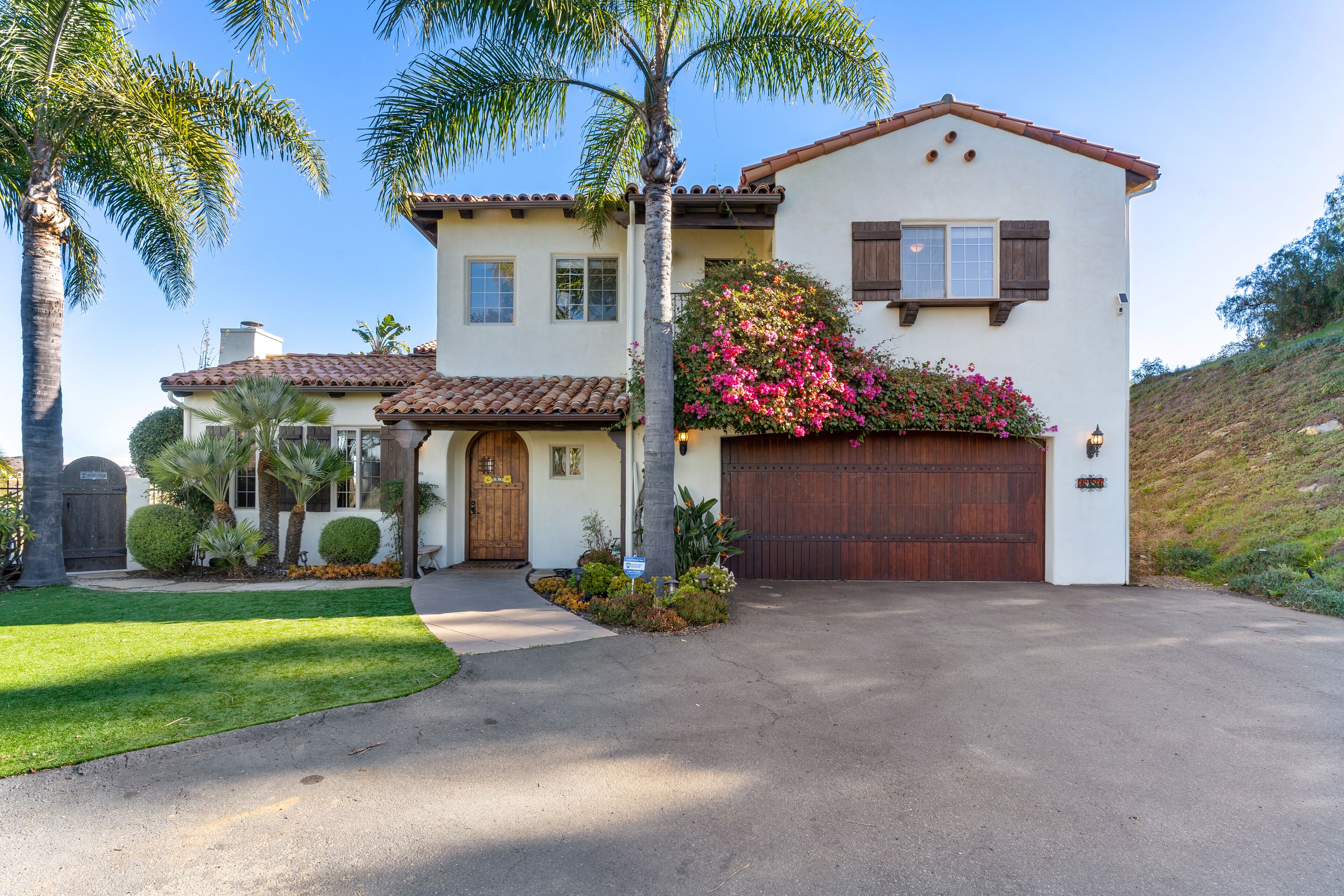 Robinhood Estate with Pool 30 Night Minimum