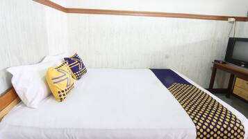 Deluxe Double Room | Meja, Wi-fi percuma, cadar katil