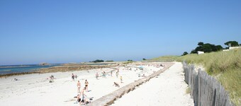 Stone house 3km from the beach and close to all amenities.