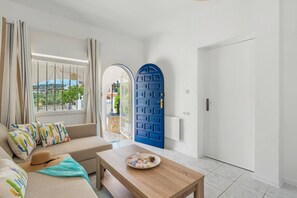 TV - SAONA VILLAS (OL AMET): villa for 8 people, private swimming pool, air co (Benissa)