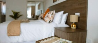 Harare Deluxe Studio-Beige Suite

