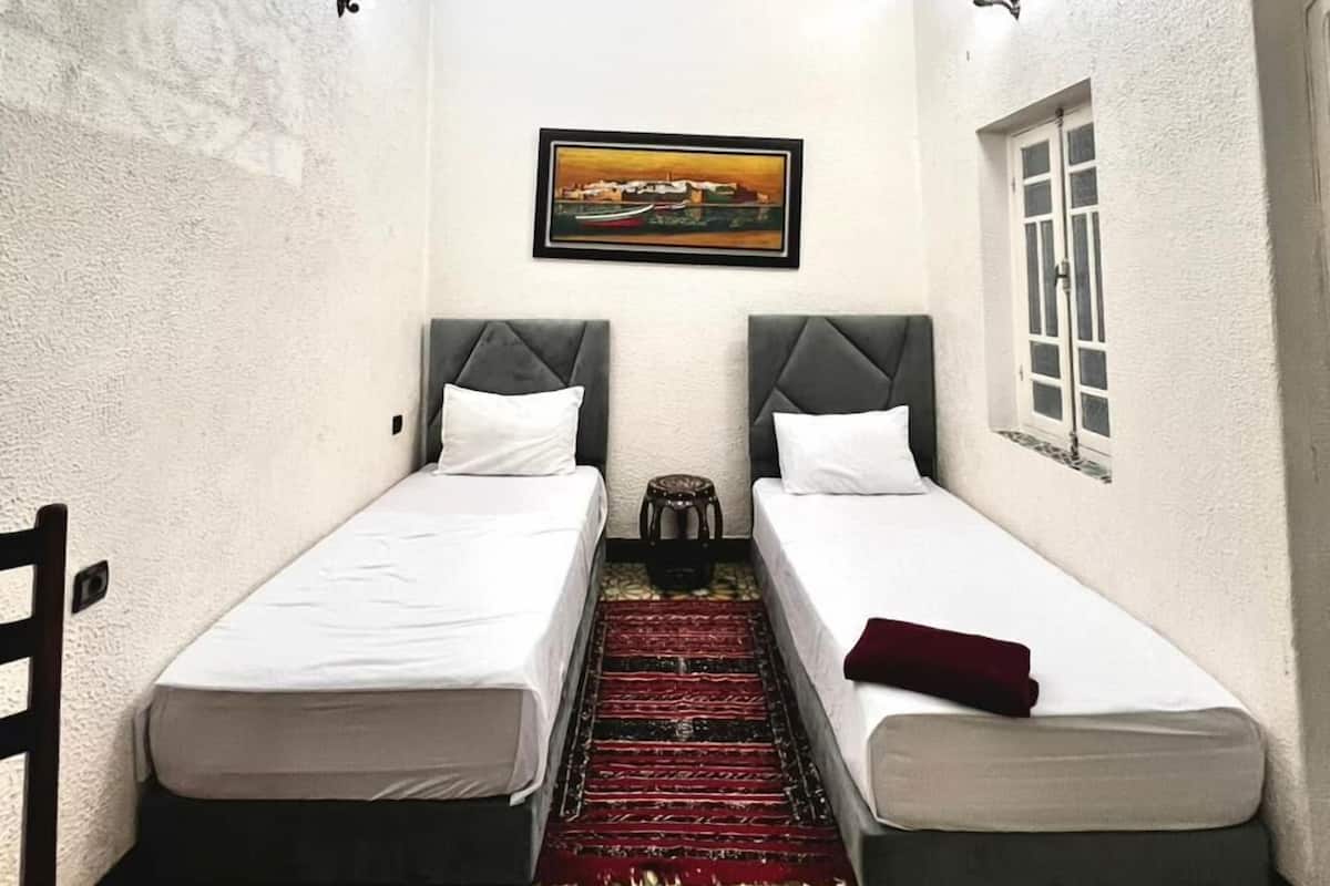 Family Room | 1 bedroom, blackout curtains, free WiFi
