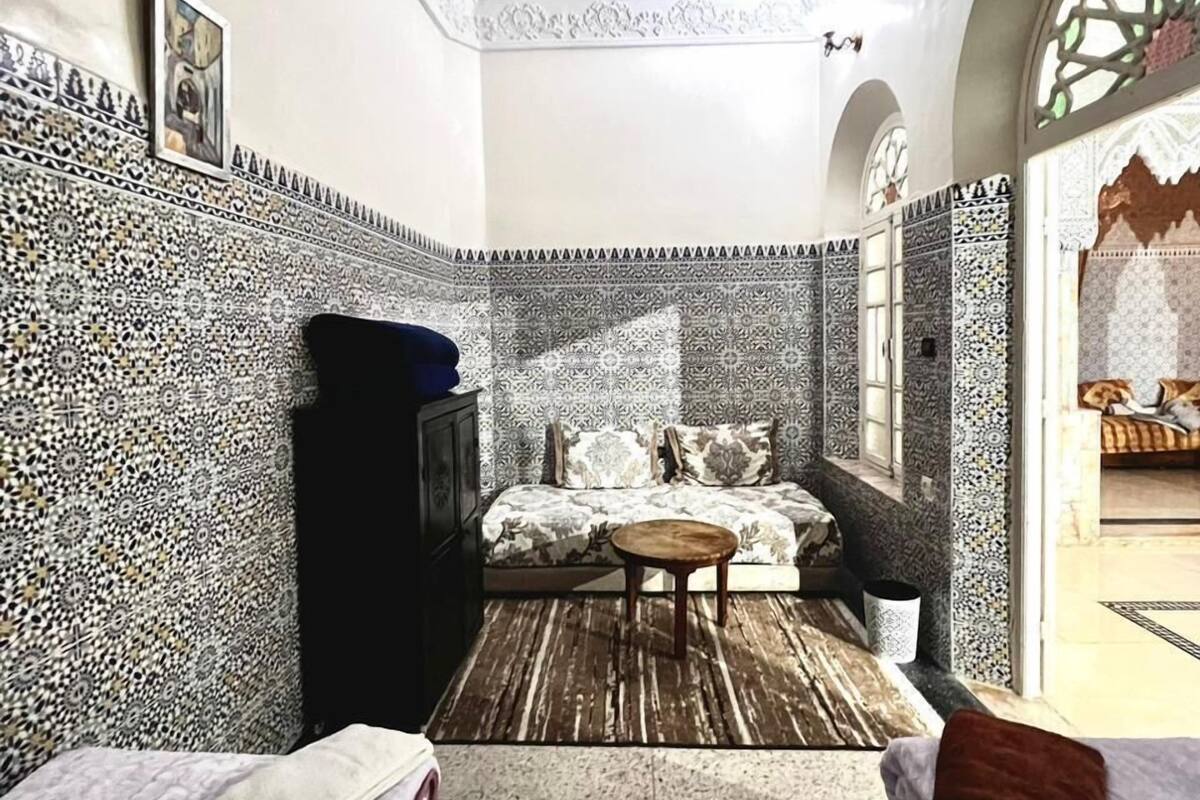 Kamar Kota | 1 kamar tidur, tirai kedap cahaya, dan Wi-Fi gratis