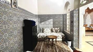 Chambre Ville | 1 chambre, rideaux occultants, Wi-Fi gratuit