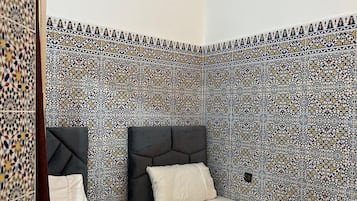 1 habitación, cortinas blackout y wifi gratis