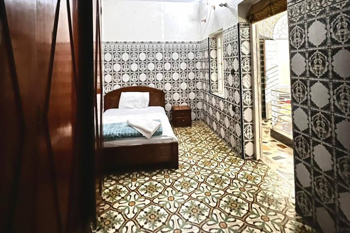 Kamar Basic | 1 kamar tidur, tirai kedap cahaya, dan Wi-Fi gratis